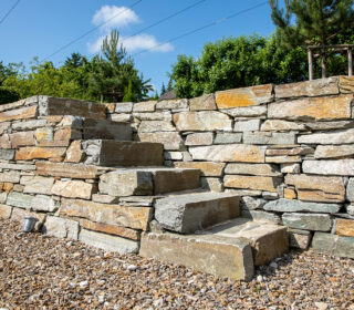 Natursteinmauer