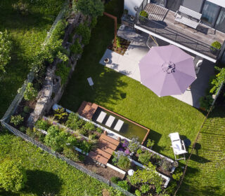 Terrasse, Bepflanzung und Wasserbecken