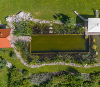 Schwimmteich von oben